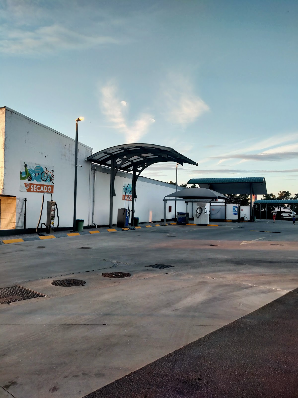 Gasolinera "El Surtidor"
