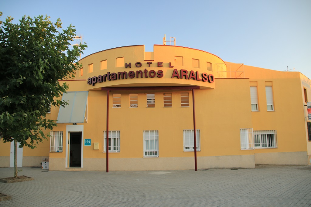 Hotel Apartamentos ARALSO Sotillo