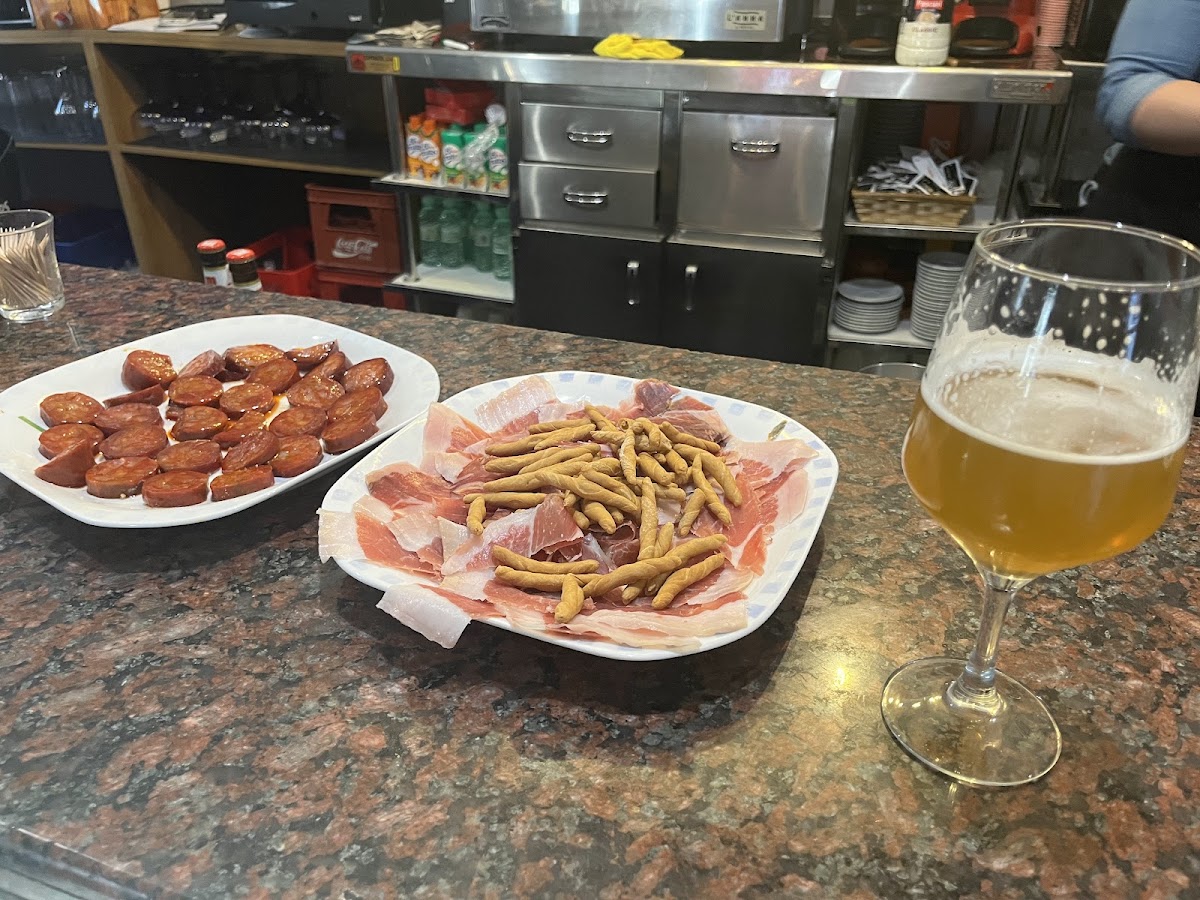 Cafe Bar Entredos