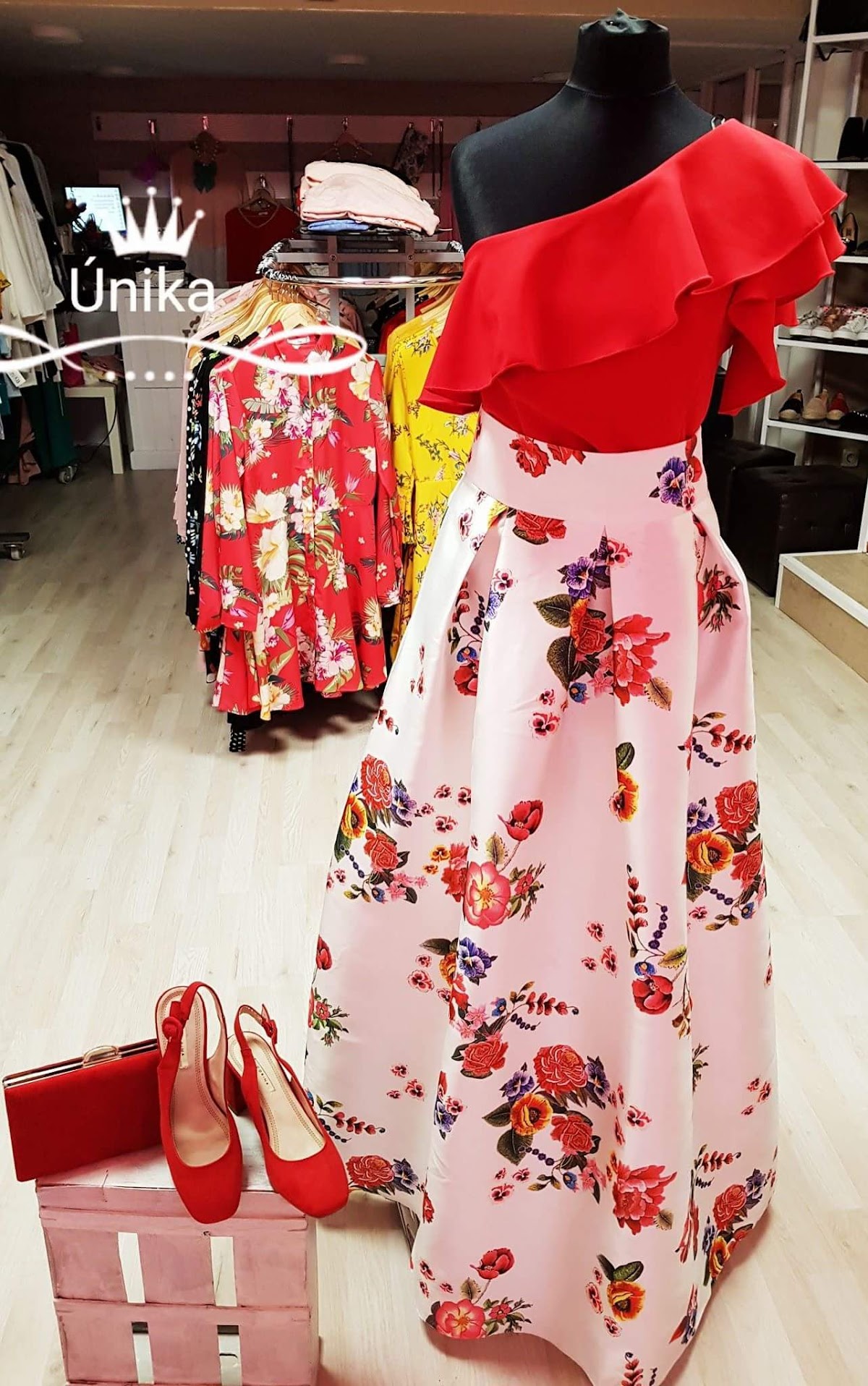ÚNIKA Moda y Complementos