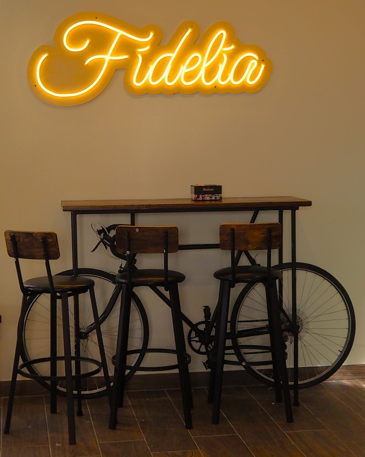 Bar Fidelia