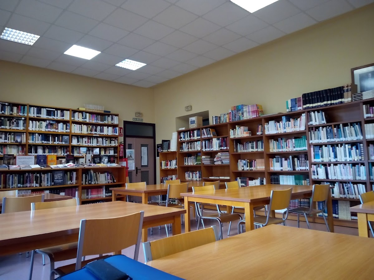 Biblioteca Municipal. Centro San Luís.