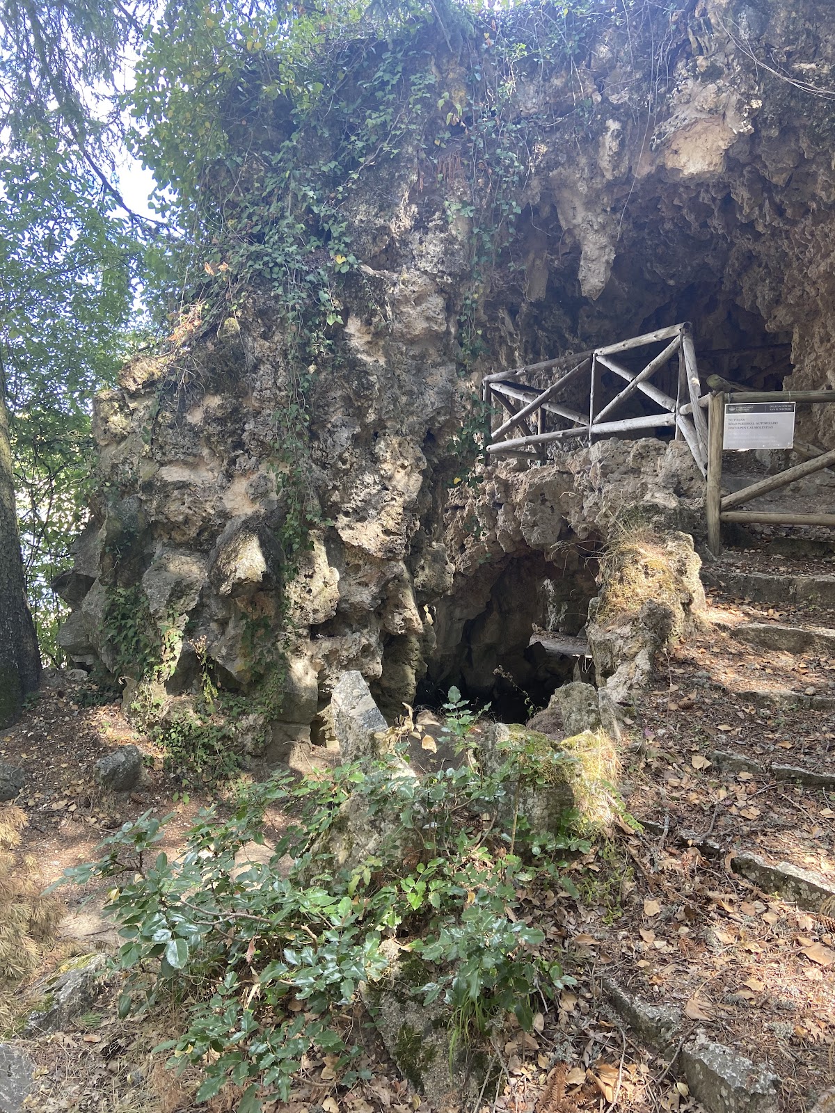 Gruta del Estanque