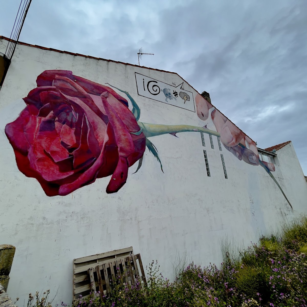 Mural "Dame pan y llámame perro"