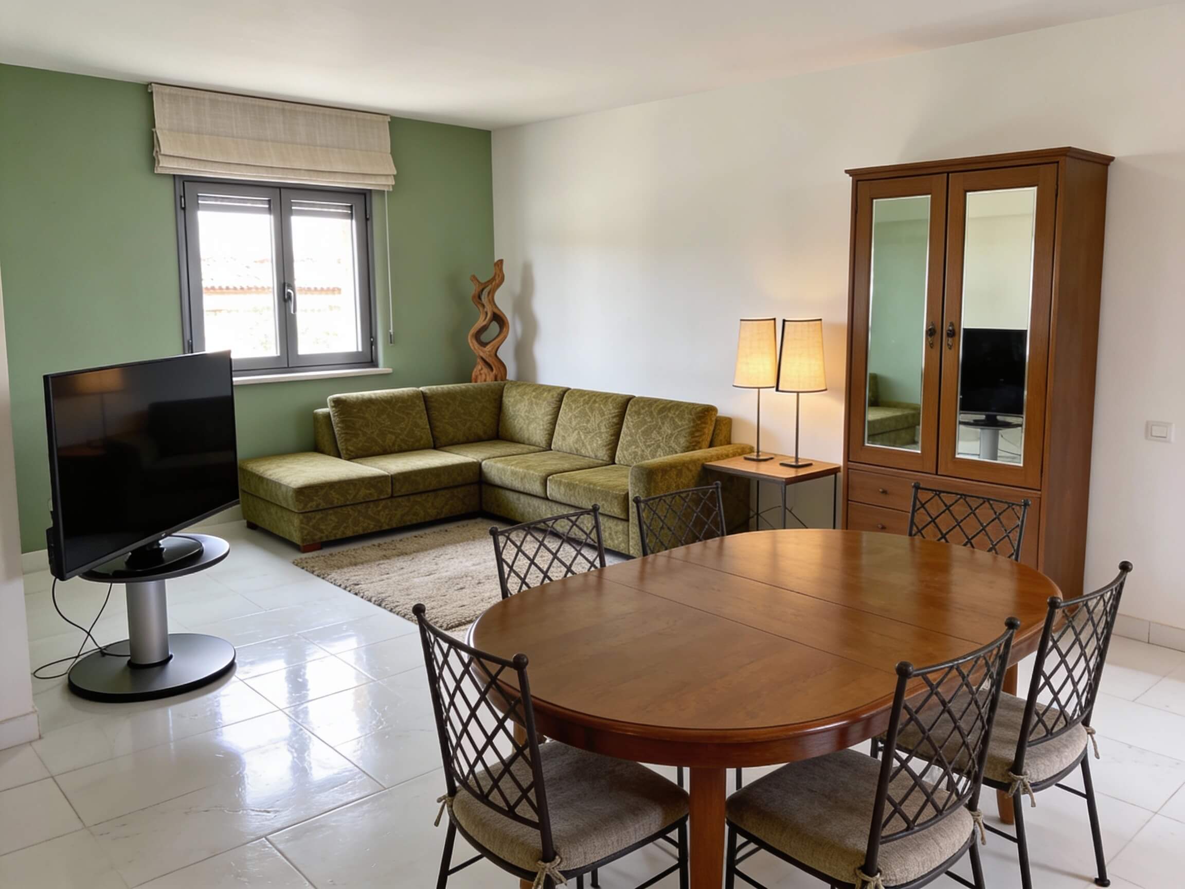 Apartamento de 3 dormitorios bien distribuido